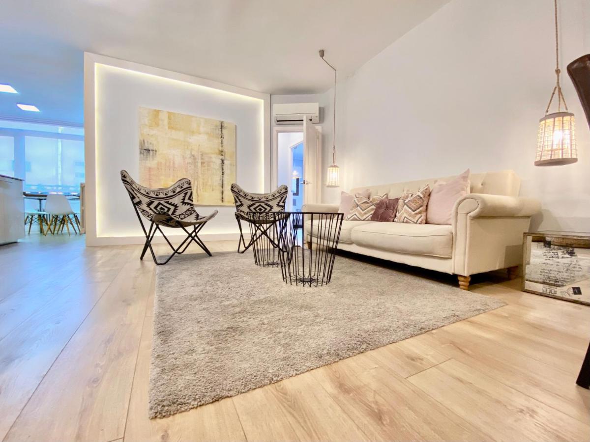 Charming La Casa De La Castellana Appartement Madrid Buitenkant foto