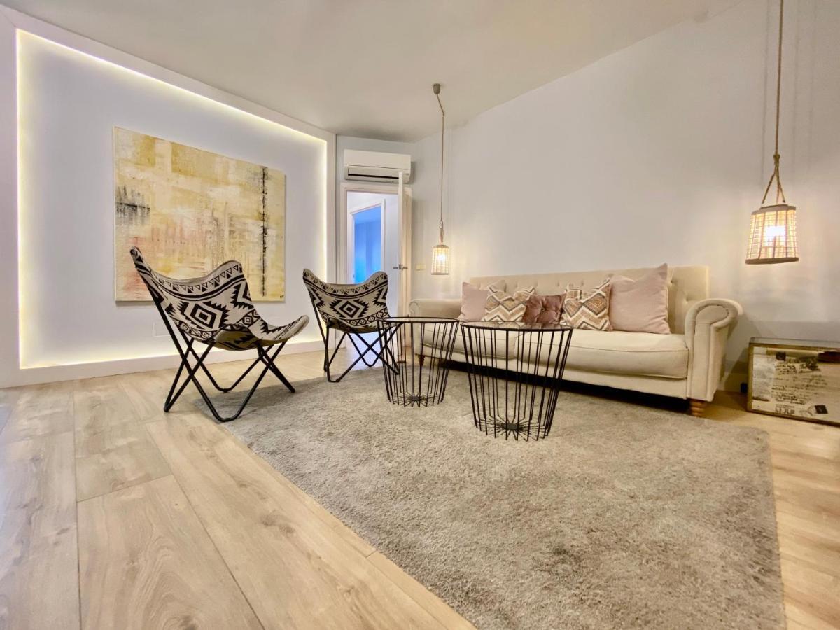 Charming La Casa De La Castellana Appartement Madrid Buitenkant foto