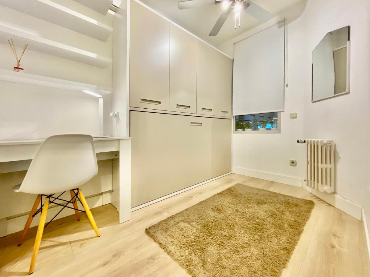 Charming La Casa De La Castellana Appartement Madrid Buitenkant foto